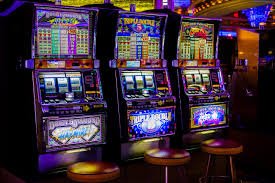 Live casino dealer table on phdream vip platform for Filipino members